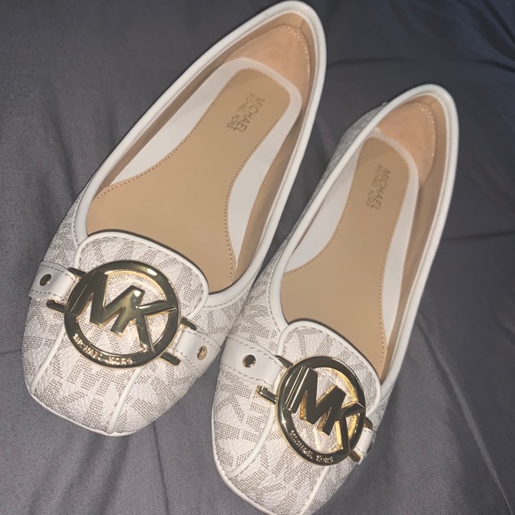 Michael Kors Flats - Picture 2 of 2